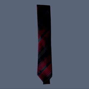***EUC*** Kenneth Cole Polyester Slim-Fit Tie - Gently Used, Like New!